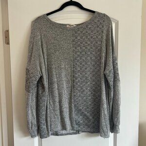 Grey scoop neck long sleeve sweater